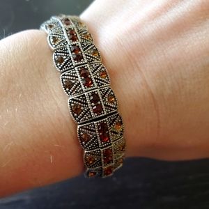 Metal bracelet